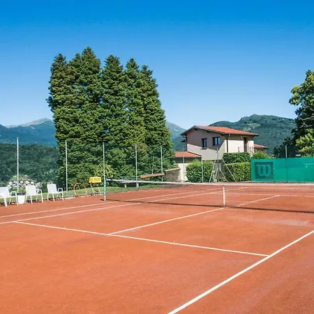 Sonvico Court House Charming In Апартаменты
