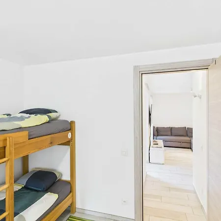 Апартаменты Sonvico Court House Charming In Лугано
